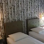 Dans Les Vignes Hotel