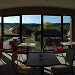 Dans Les Vignes Hotel Chamery