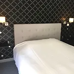 Hotel Dans Les Vignes Chamery
