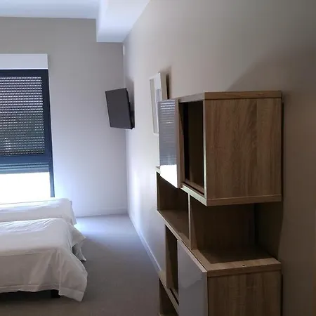 Hotel Dans Les Vignes Chamery