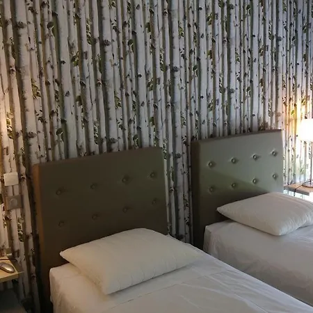 Dans Les Vignes Chamery