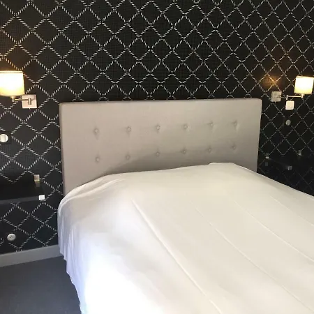 Hotel Dans Les Vignes Chamery