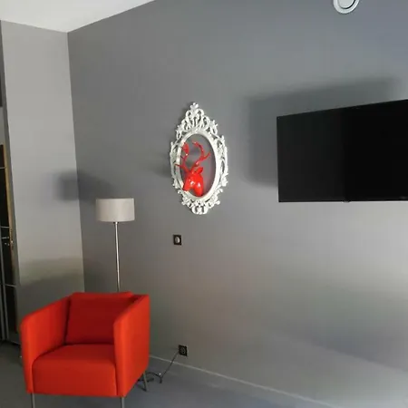 Dans Les Vignes * Chamery