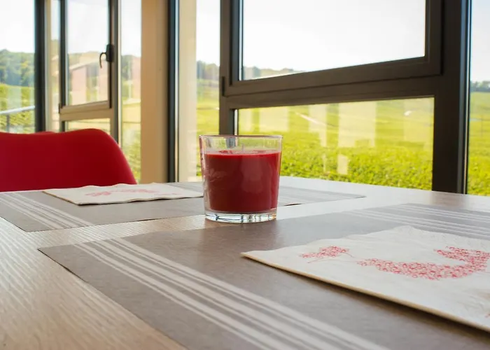 Dans Les Vignes * Chamery