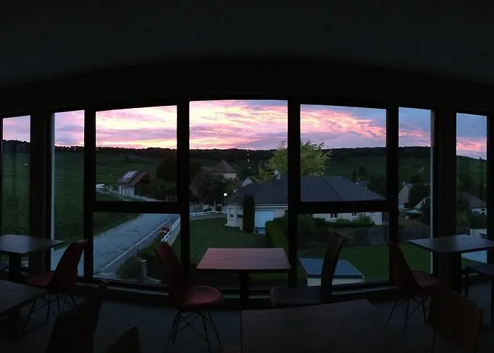 Dans Les Vignes Chamery