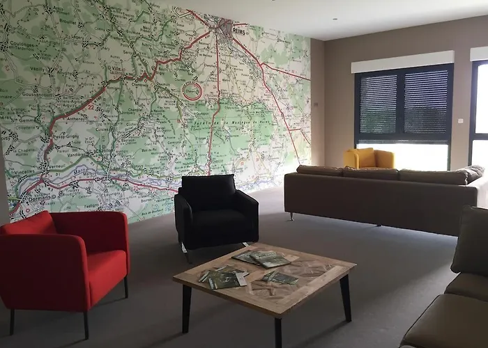 Hotel Dans Les Vignes Chamery