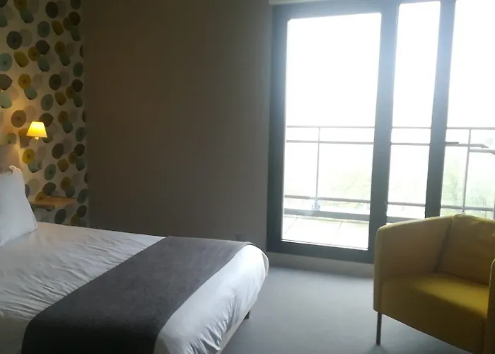 Dans Les Vignes Hotel Chamery