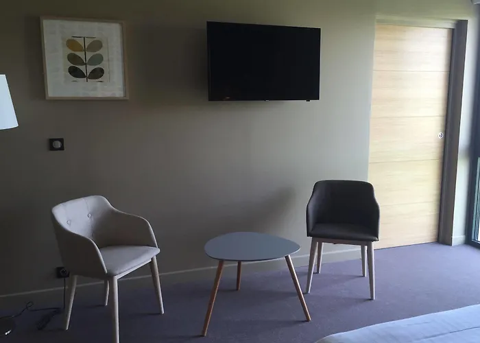 Dans Les Vignes * Chamery