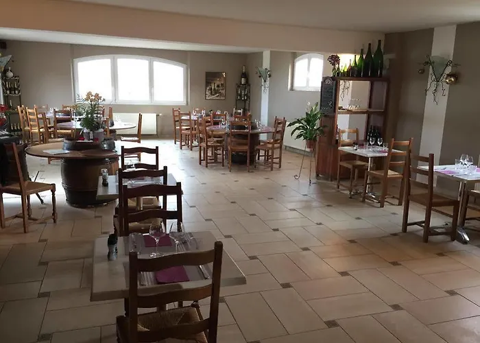 Dans Les Vignes Hotel Chamery